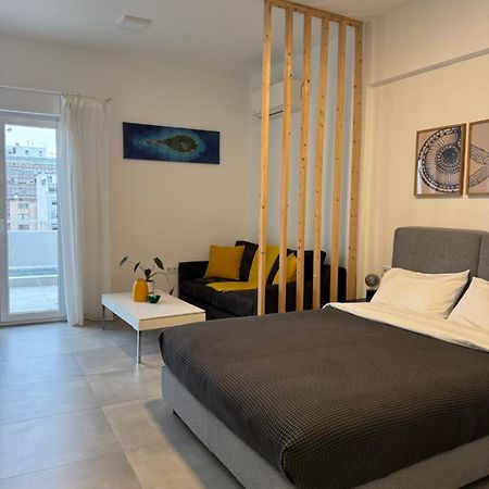 Ikarus Apartment Athena Bagian luar foto