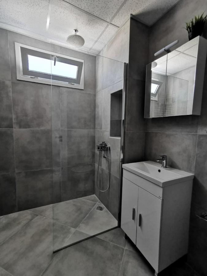 Ikarus Apartment Athena Bagian luar foto
