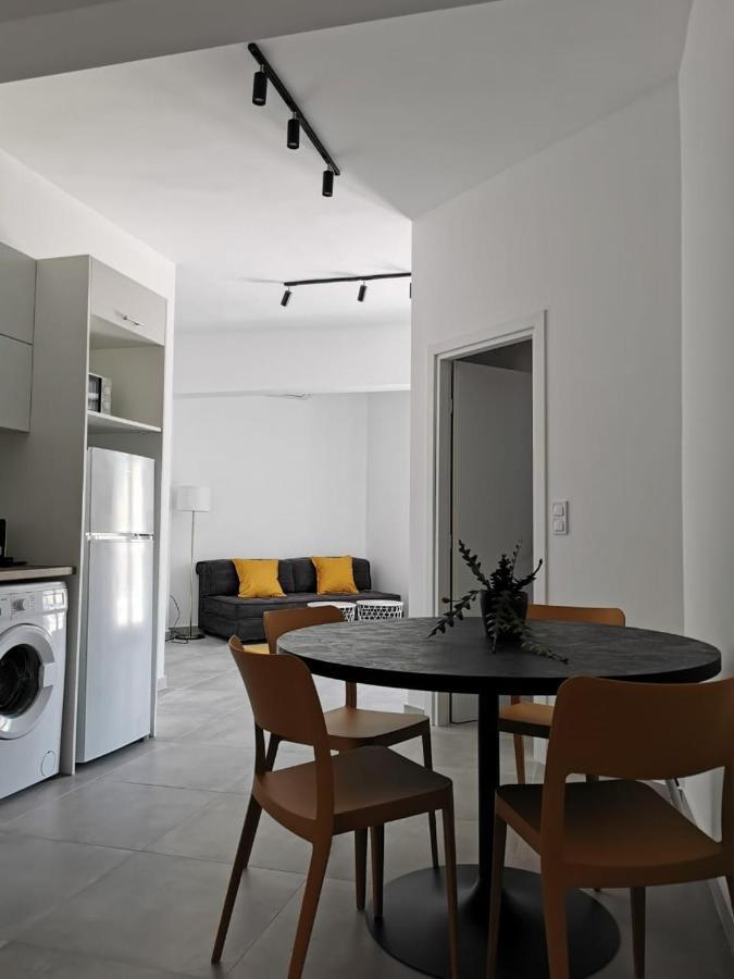 Ikarus Apartment Athena Bagian luar foto
