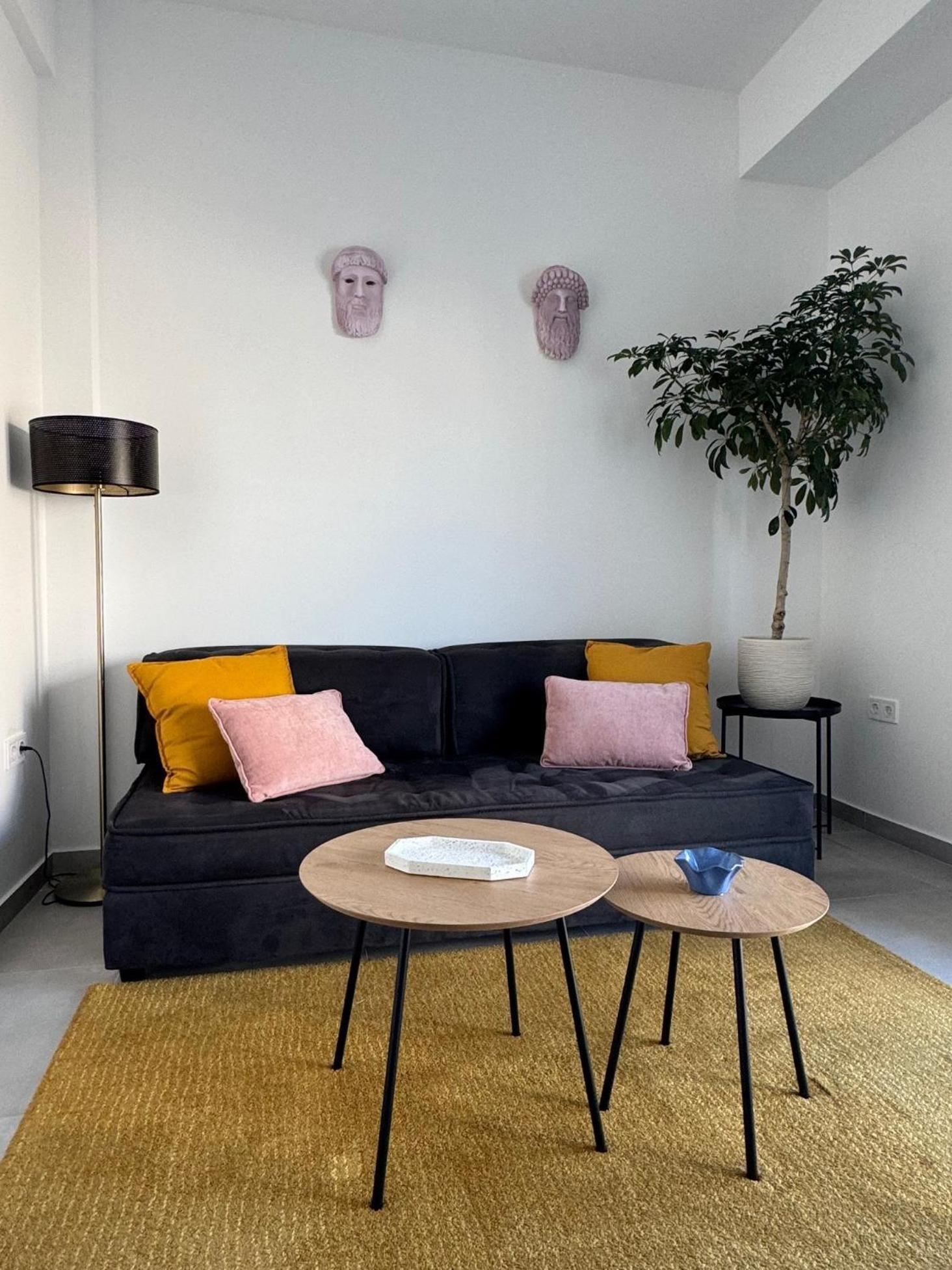 Ikarus Apartment Athena Bagian luar foto